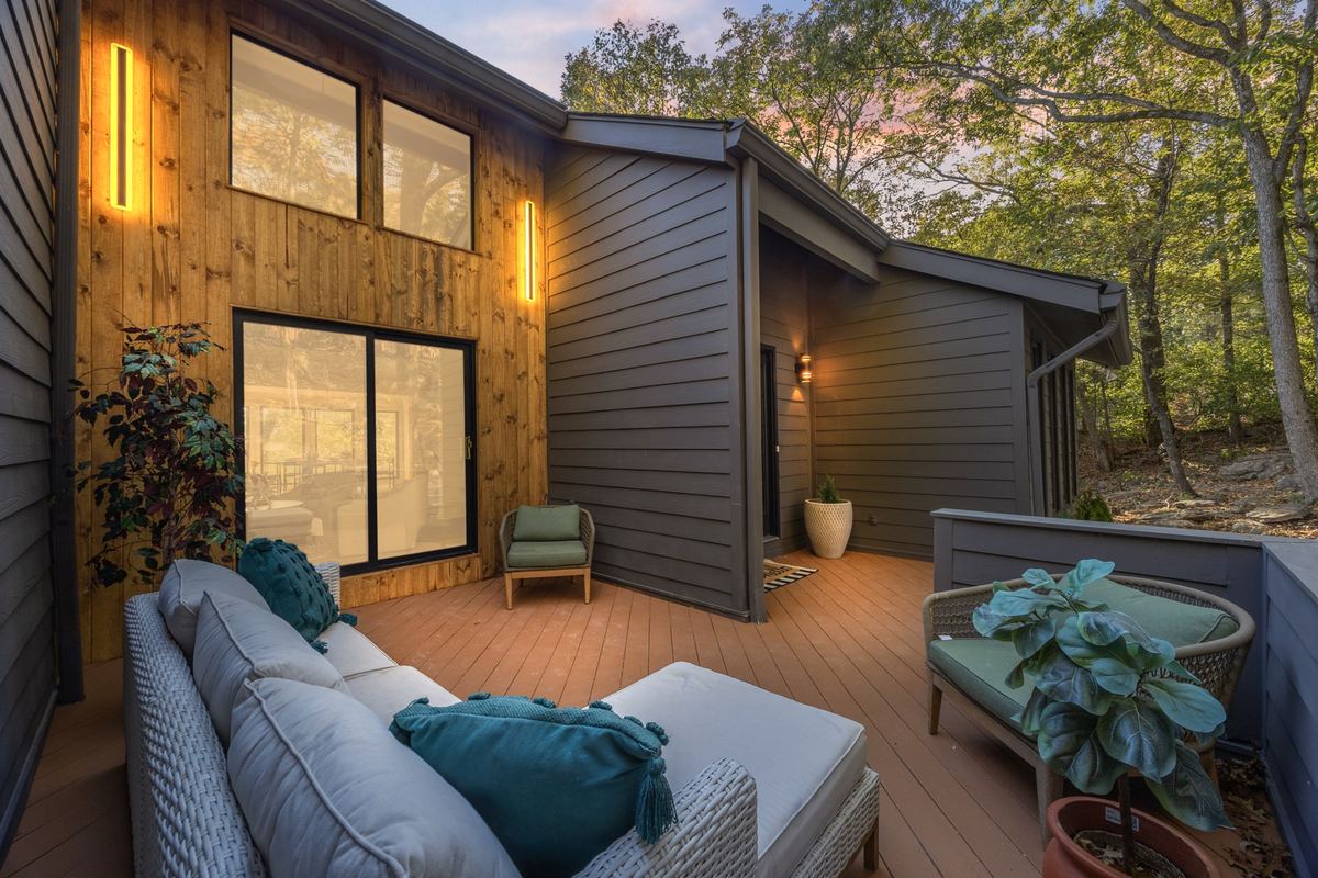Virtual twilight real estate photography